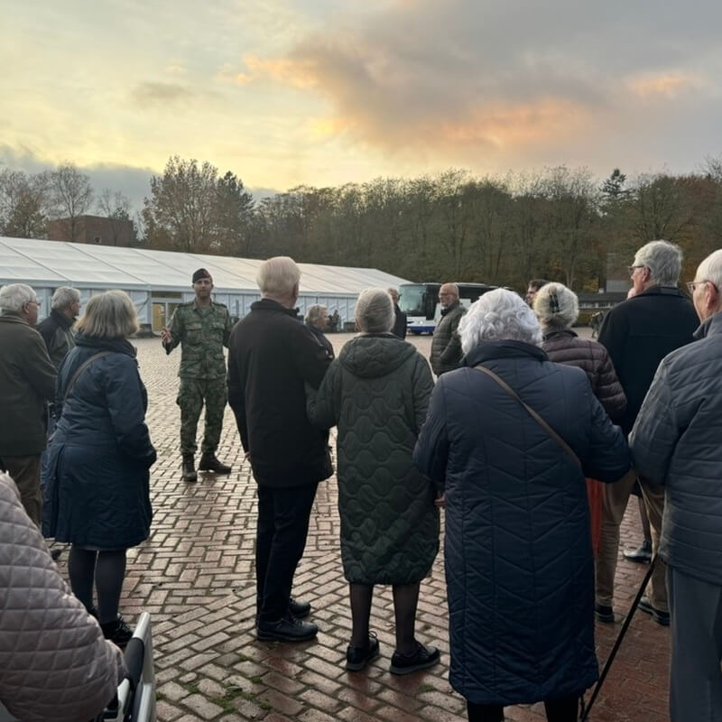 Met sector Politie & Ambtenaren naar de kazerne